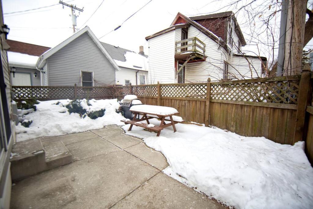 Ferienwohnung Tucked Away Off Brady - 4 Beds Milwaukee Exterior foto